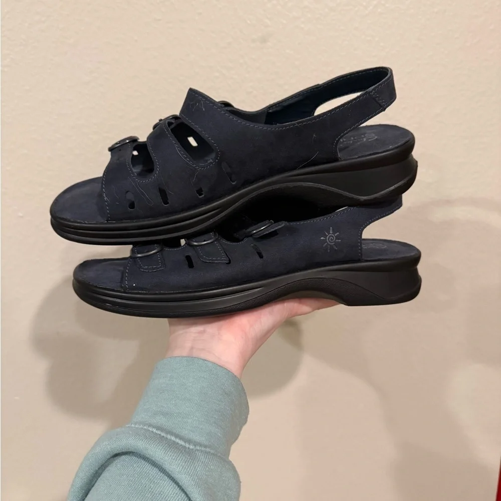 Black Strappy Sandals 9M